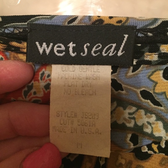 Wraparound skirt with side tie - Picture 3 of 3